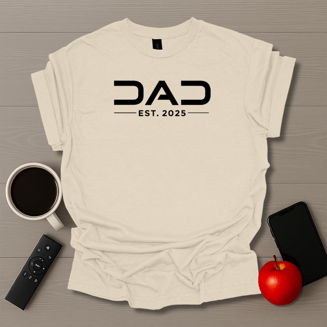 Dad Est. 2025 Modern T-Shirt